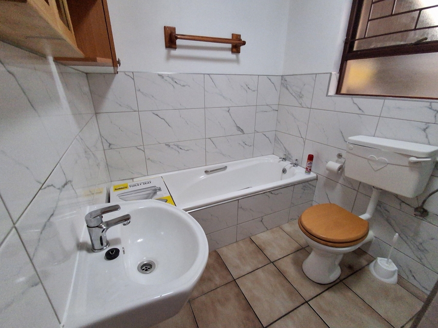 To Let 2 Bedroom Property for Rent in Jagtershof Western Cape